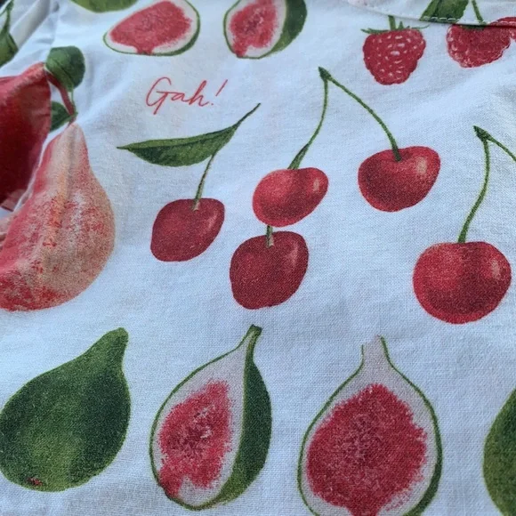 Lisa says gah Sadie fruit top size medium - Picture 5 of 6